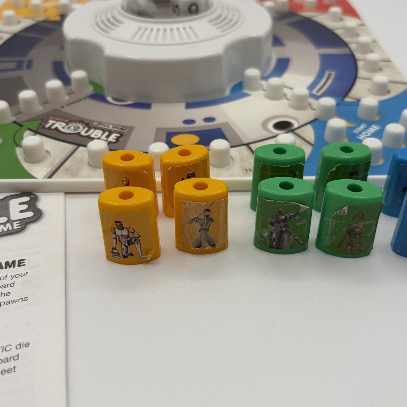 Hasbro Star Wars Trouble Board Game Multicolor R2-D2 is in Trouble COMPLETE