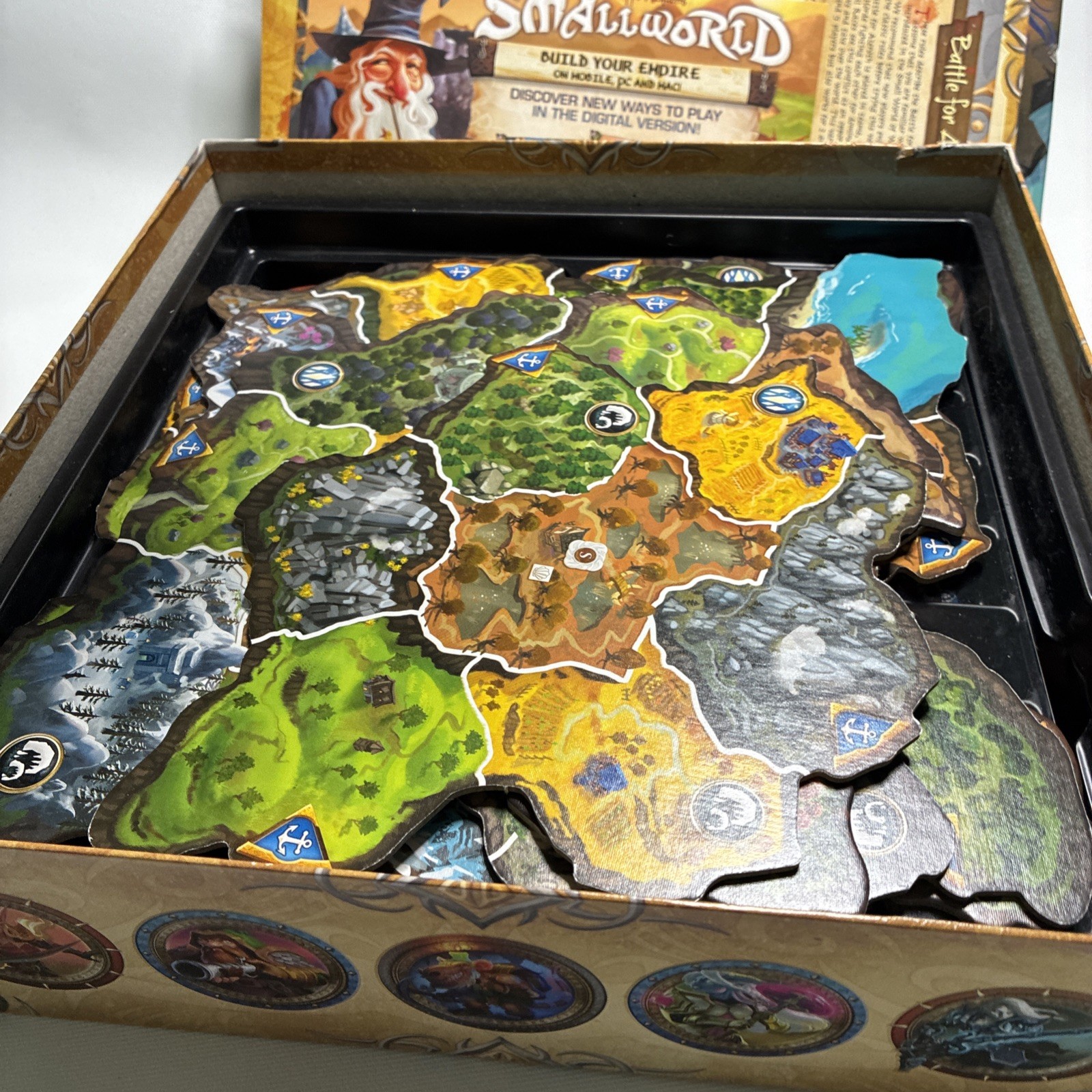 Small World of Warcraft Board Game Days of Wonder Blizzard 2-5 Players Complete