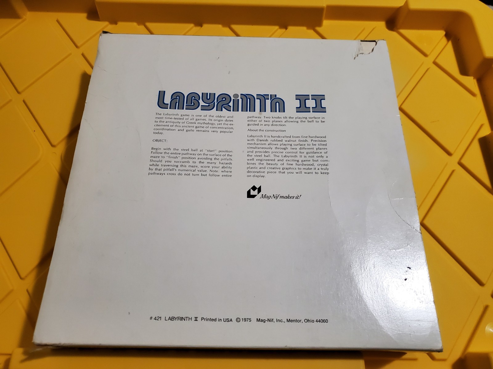 Rare old 1975 Marble Labyrinth II Wood Tilt Maze Knob Game from Mag-nif