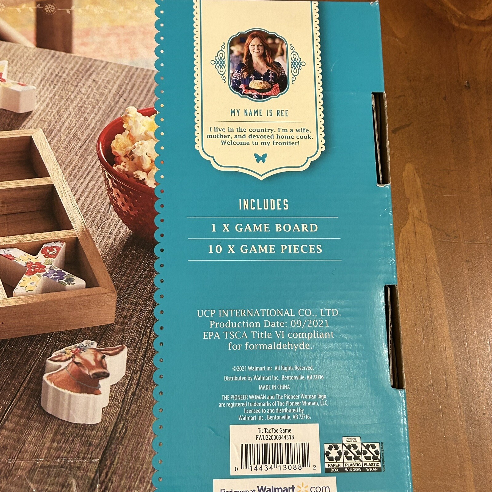Pioneer Woman Tic Tac Toe Game Floral Cow Wooden Board 8″W x 8″L New Open Box