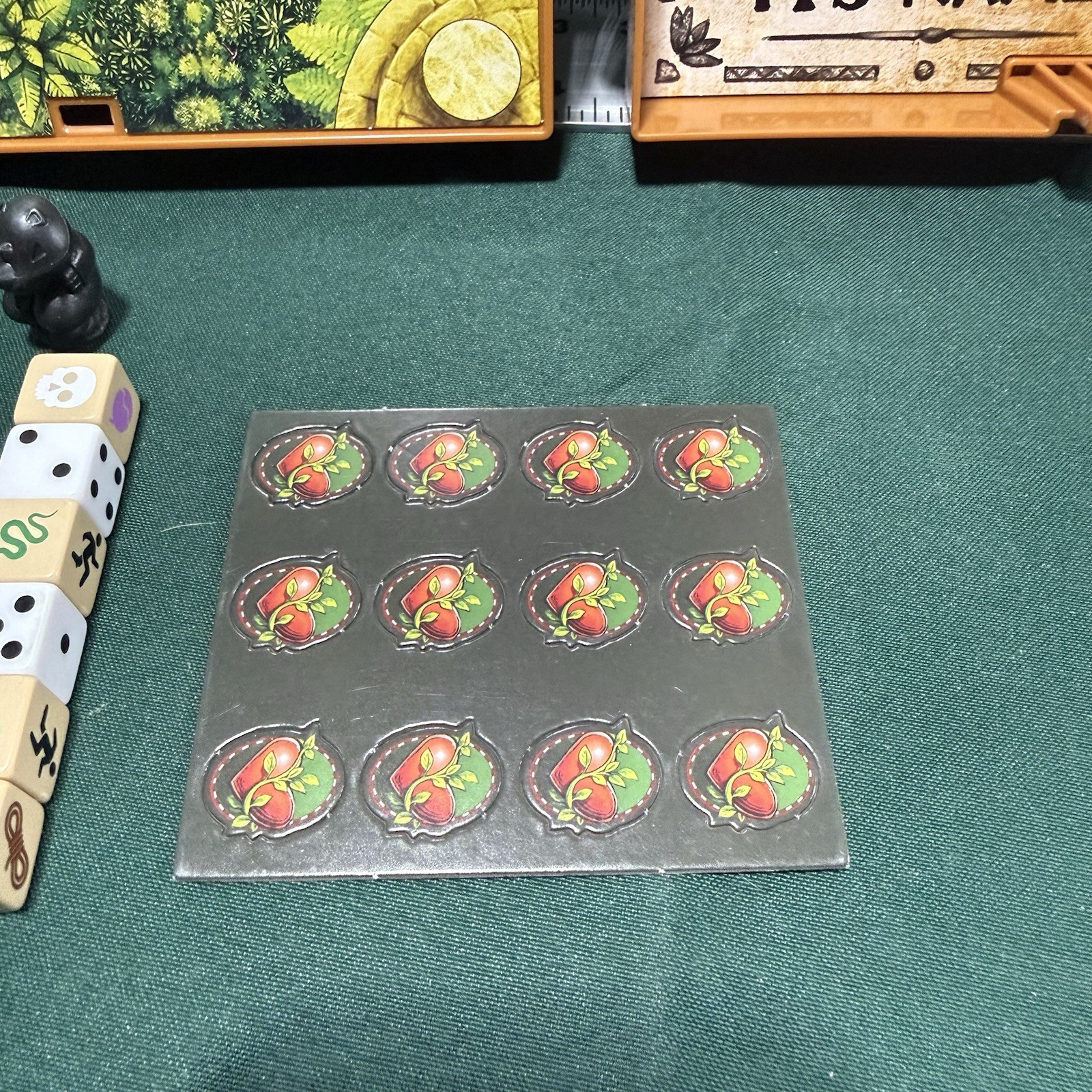 Jumanji Deluxe Electronic Adventure Board Game Lights Sounds Spin Master