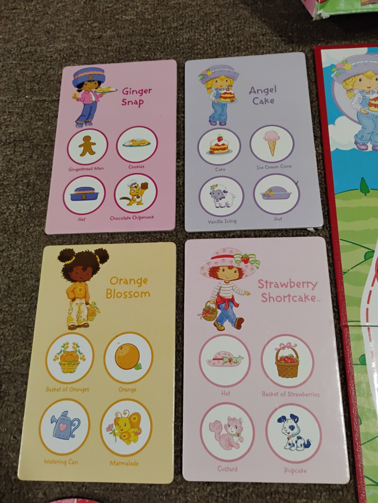 Vntg 2003 Strawberry Shortcake Strawberryland Berry Sweet Board Game Hide & Seek