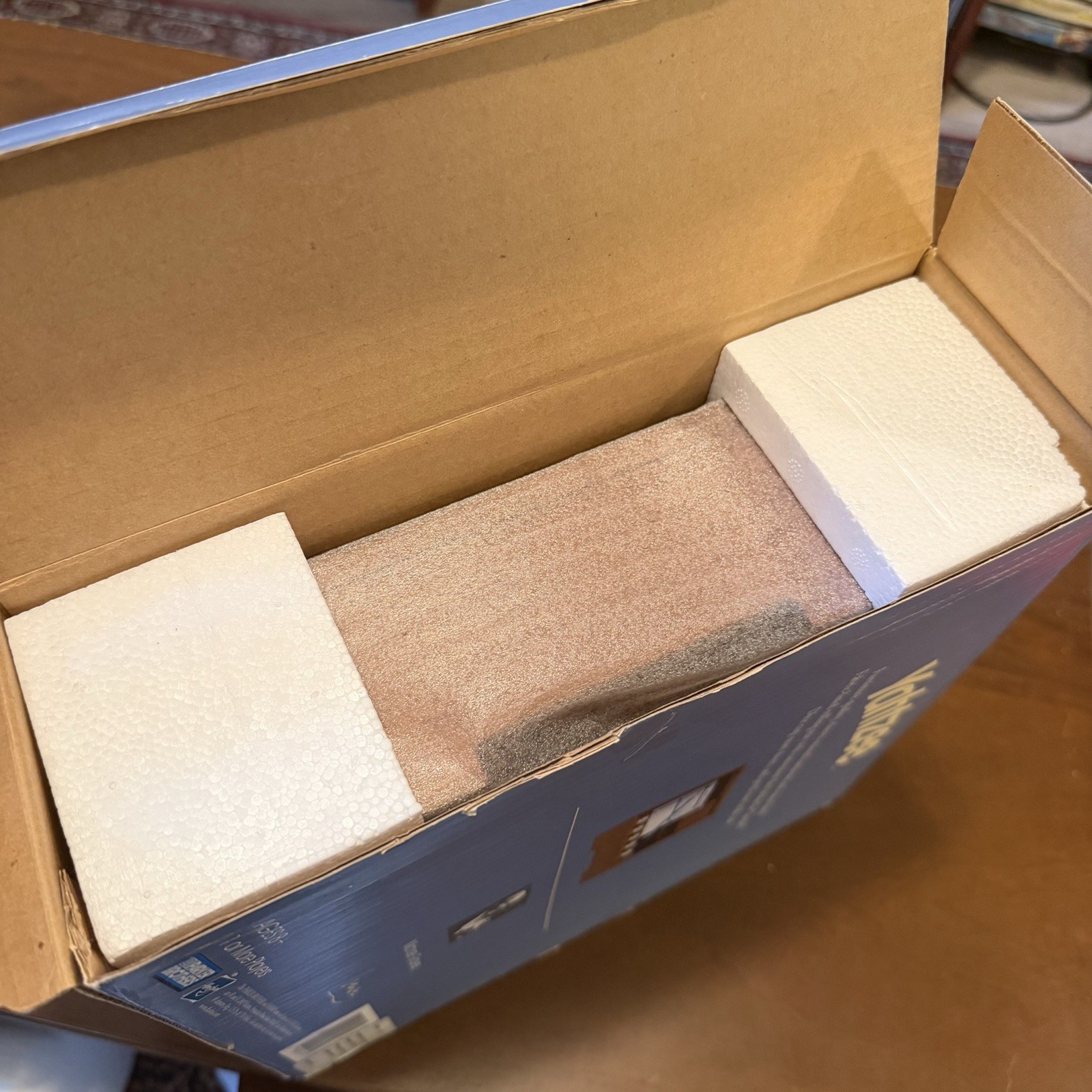 Michael Graves Design YAHTZEE Game Custom Wooden Box & Cup w/ Score Sheets NEW