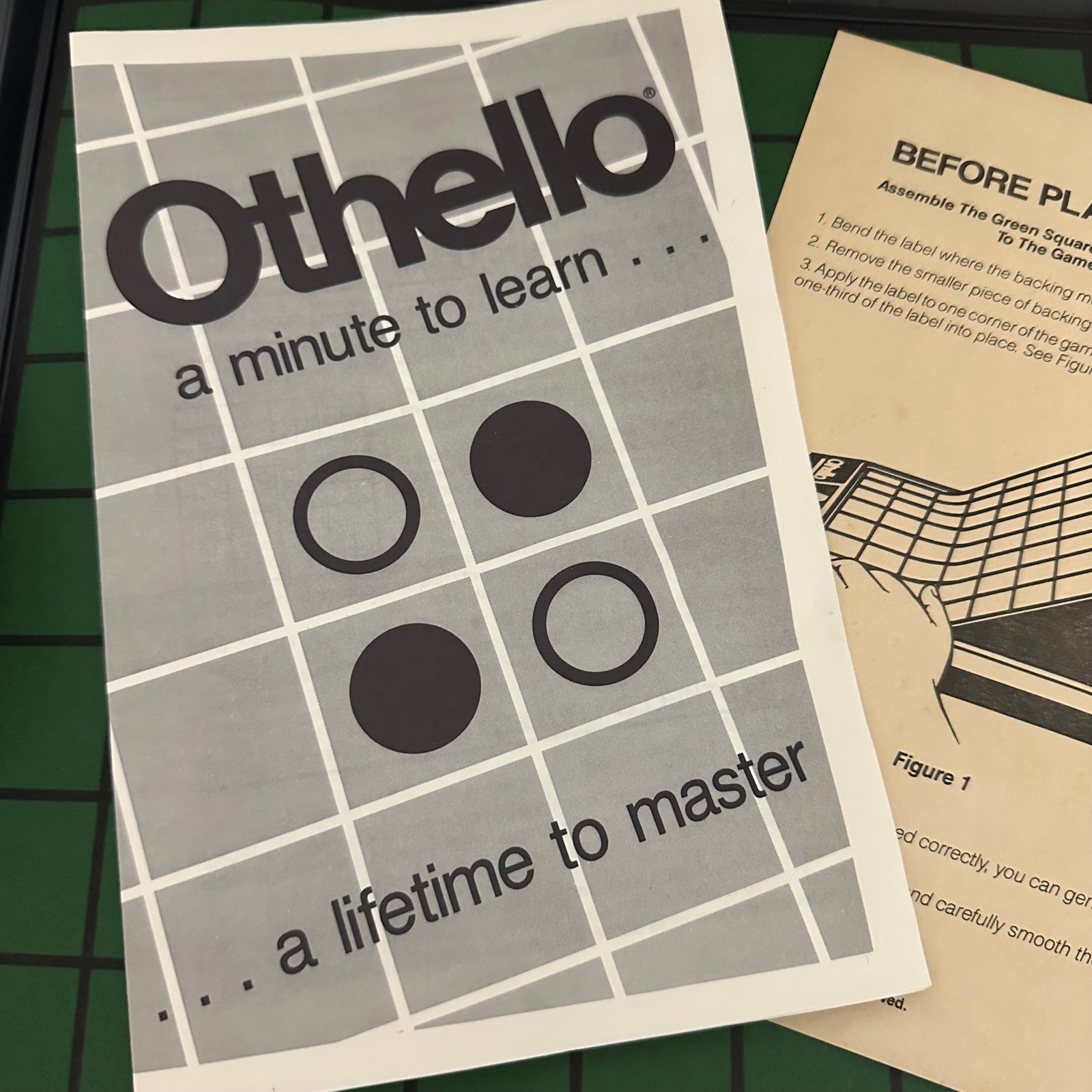 Milton Bradley Othello Strategy Game Green Excellent 1986Vintage Chips Sealed