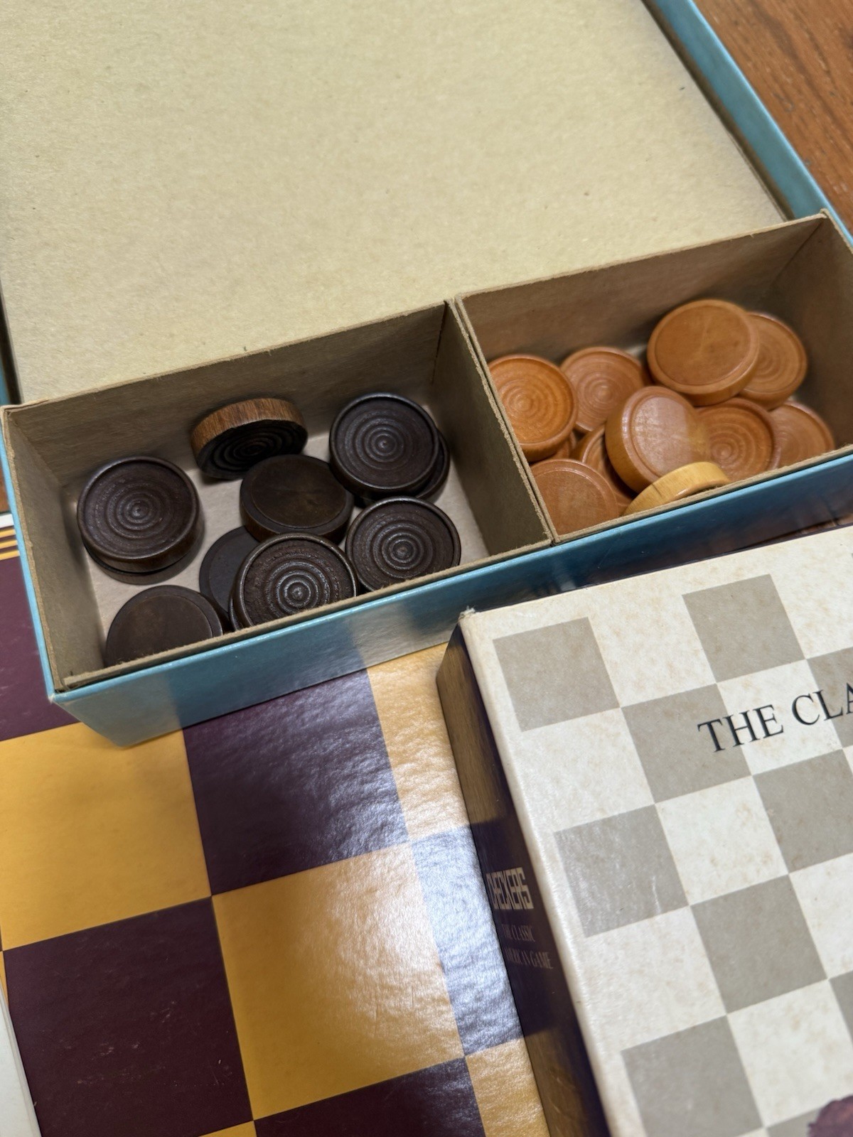 Dynamic Checkers 1972 Great Vintage Condition Solid Birch And Walnut Checkers