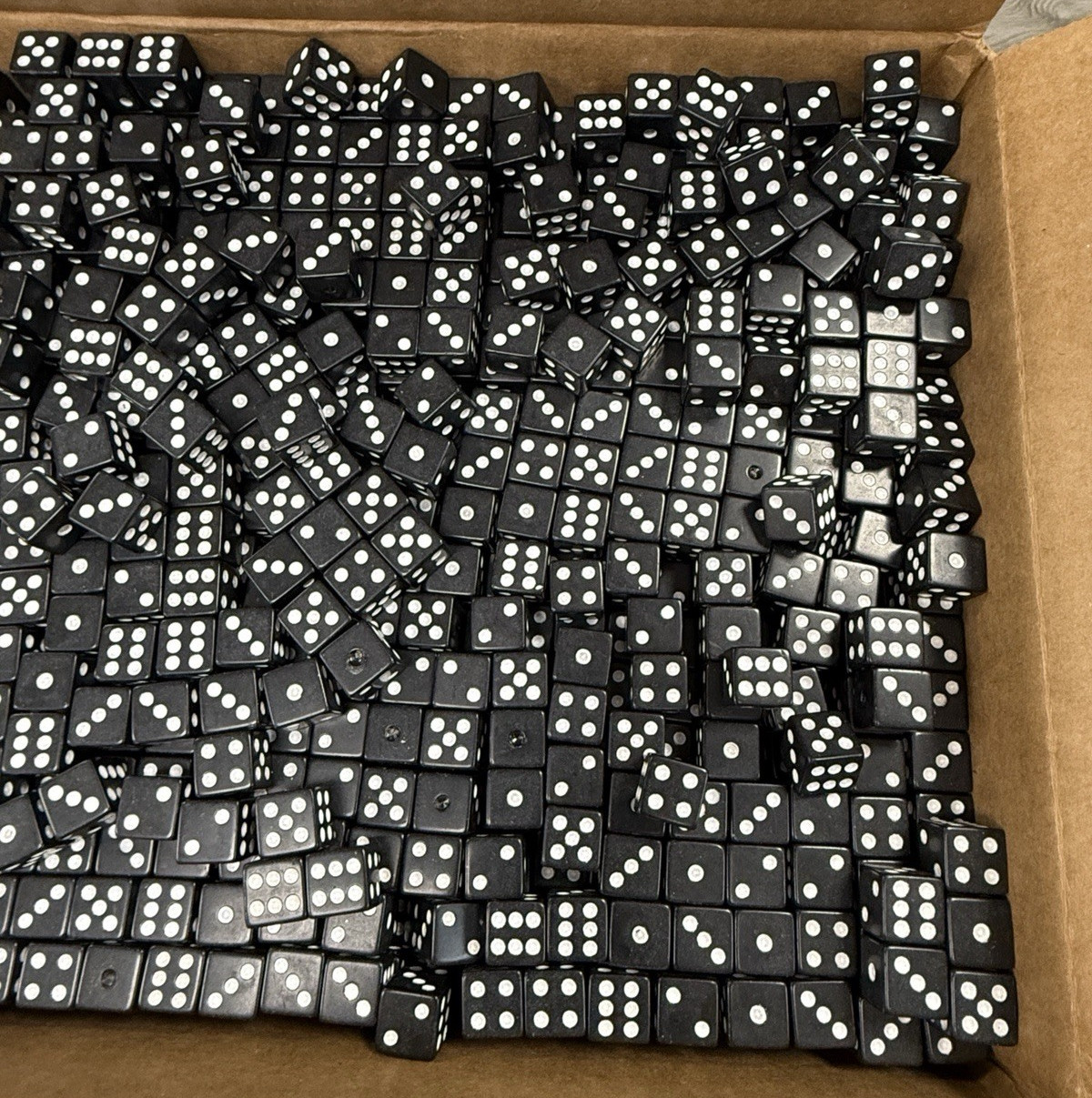 Bulk Lot 2800+ Black Dice White Pips 6 Sided Die 5/8″ 16mm Gaming Casino 26 lbs