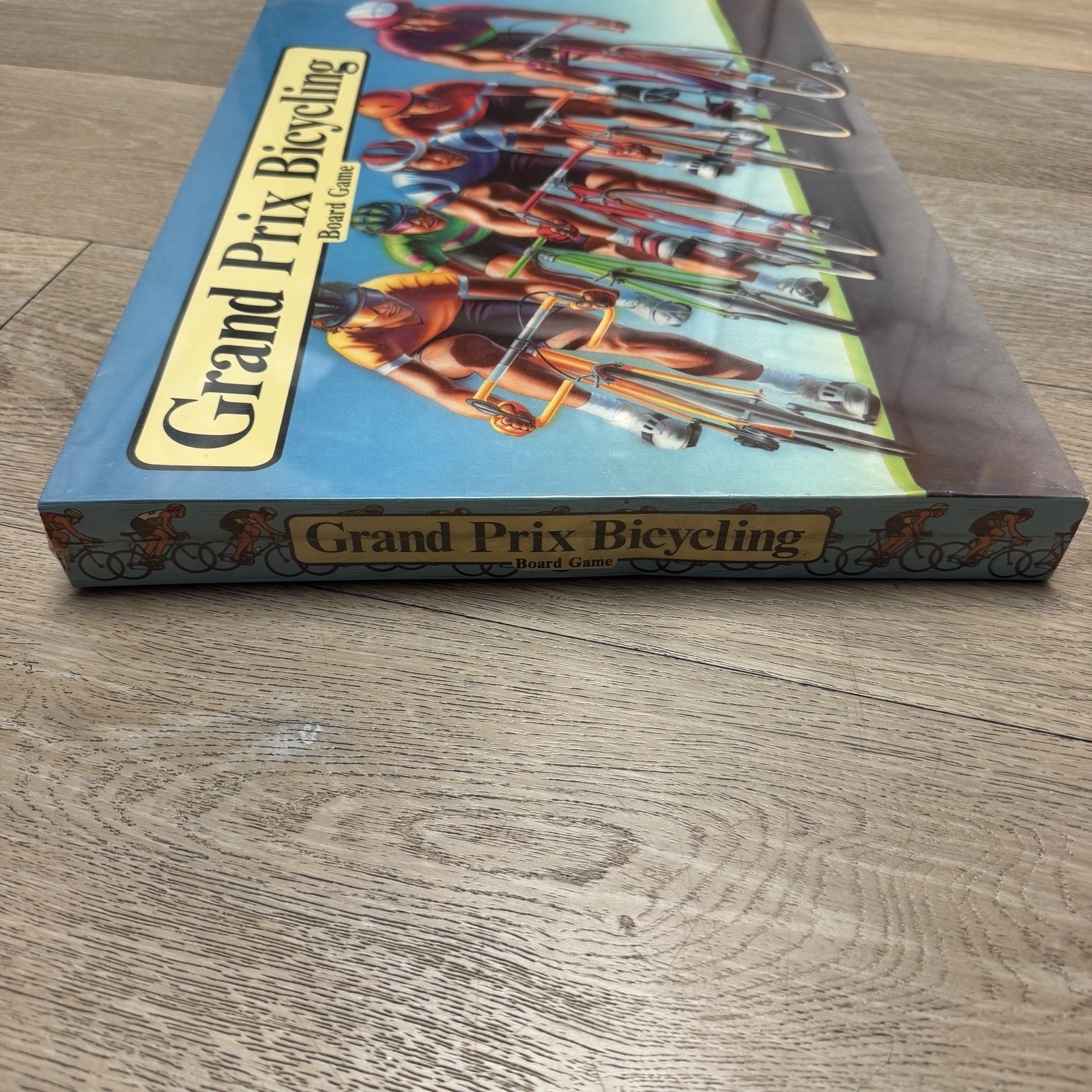 Grand Prix Bicicyling Board Game 2-9 Players Brand New Sealed RARE