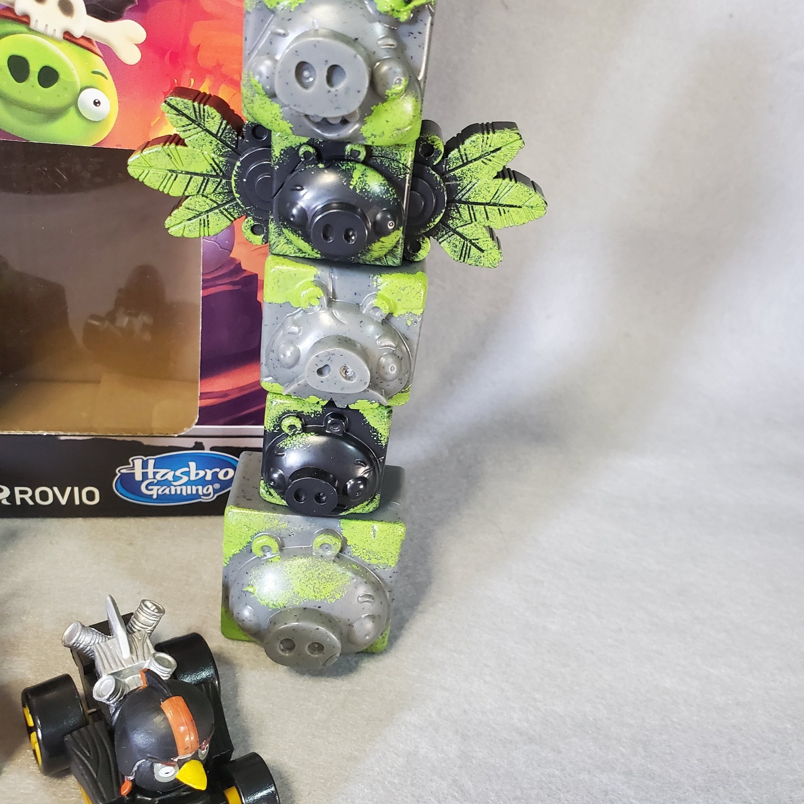 Hasbro Angry Birds Go! Bomb’s Speed Kart Game Jenga Toys R Us Exclusive Complete