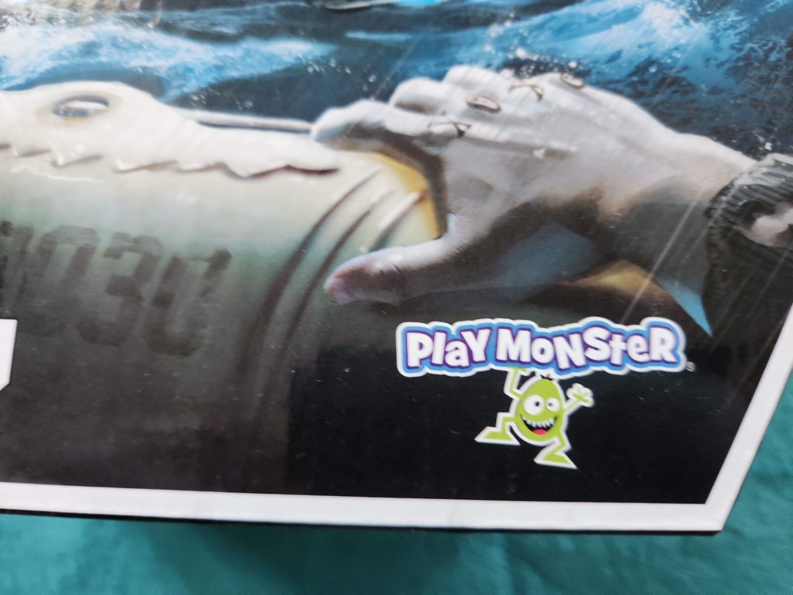 Brand new! Play monster Break In Alcatraz Escape Game 1-6 players 10+