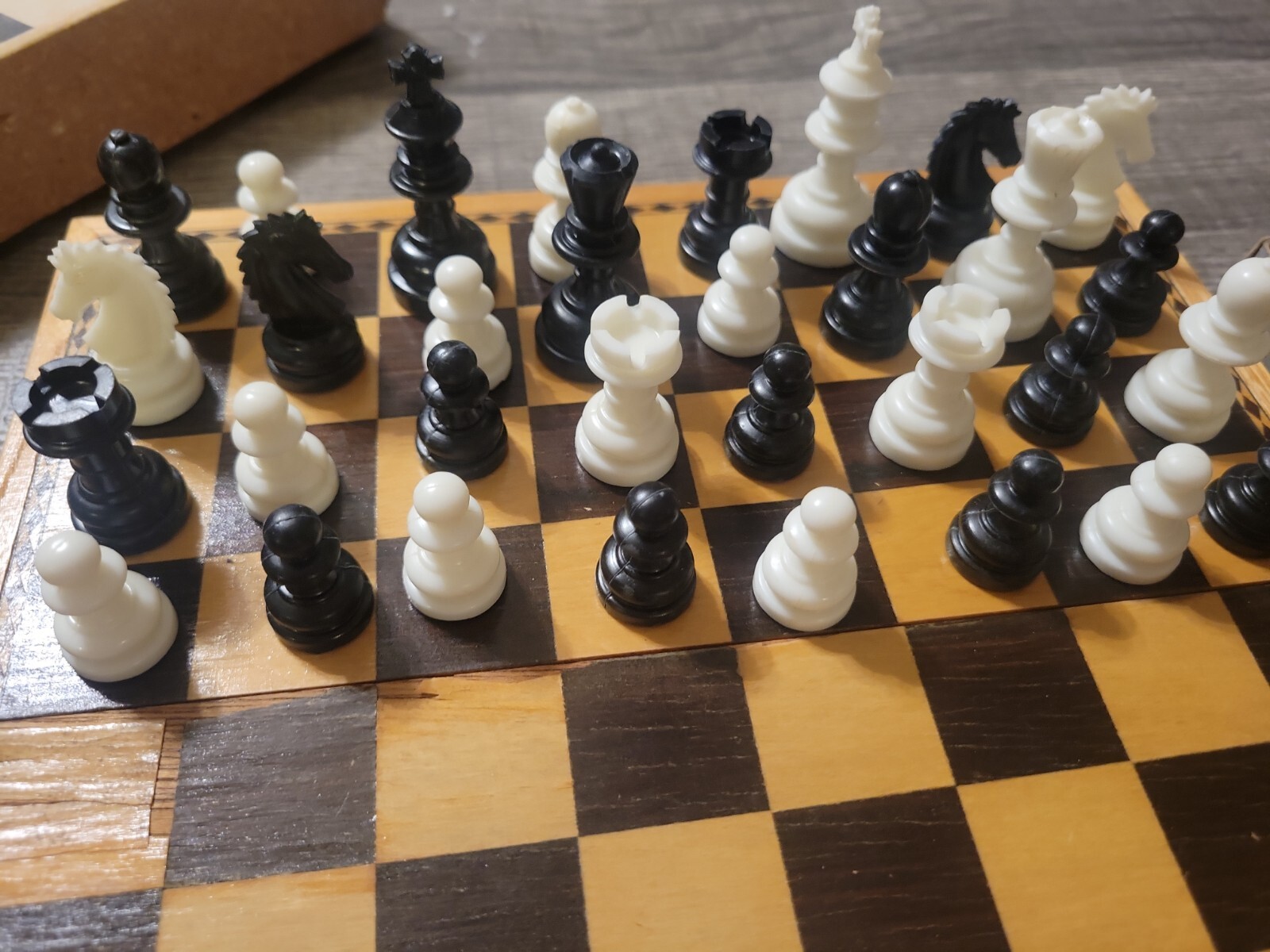 1964 Complete Chesse and Checkers*Box stamped July 16th 1964 * Made in Japan
