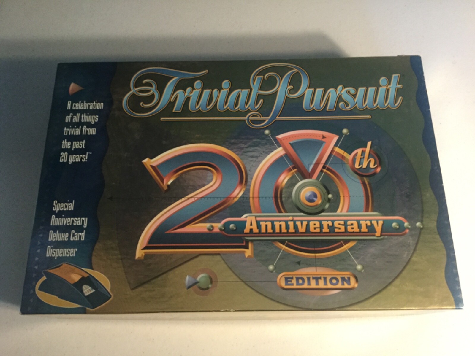 Hasbro Trivial Pursuit 20th Anniversary Edition (2002) Board Game Complete