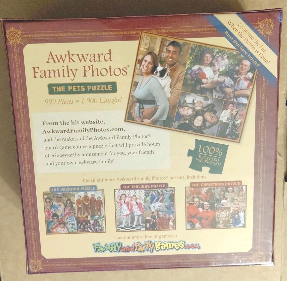 Awkward Family Photos Game Teen-Adult 4-6 Players All Things Equal, Inc Complete