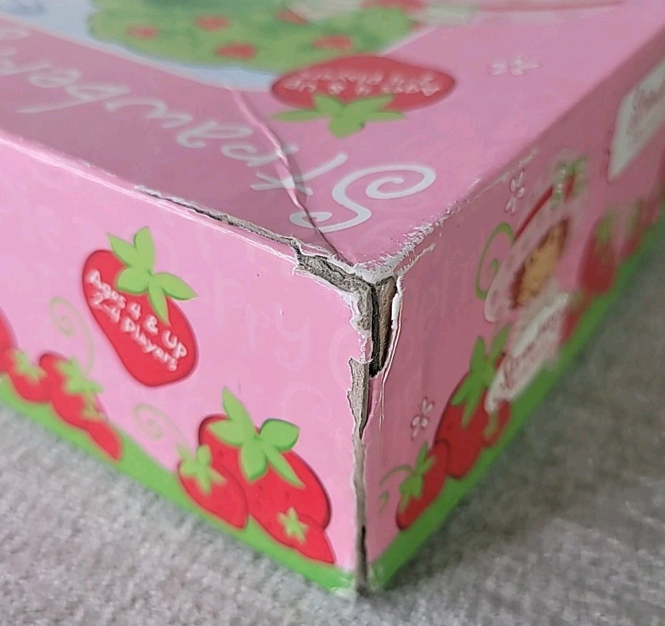 Strawberryland – A Berry Sweet Game of Hide & Seek by RoseArt 2003 READ