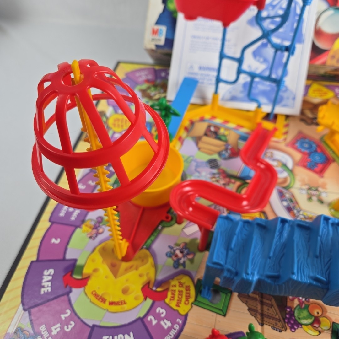 Mouse Trap Board Game 2005 Milton Bradley Hasbro Complete #04657 Vintage