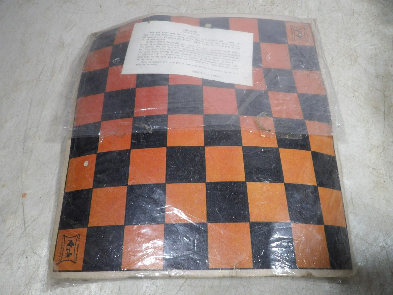 Vintage 1950s60s Kentheon King & Crown Checkers Set Missing 1 Piece St Louis MO