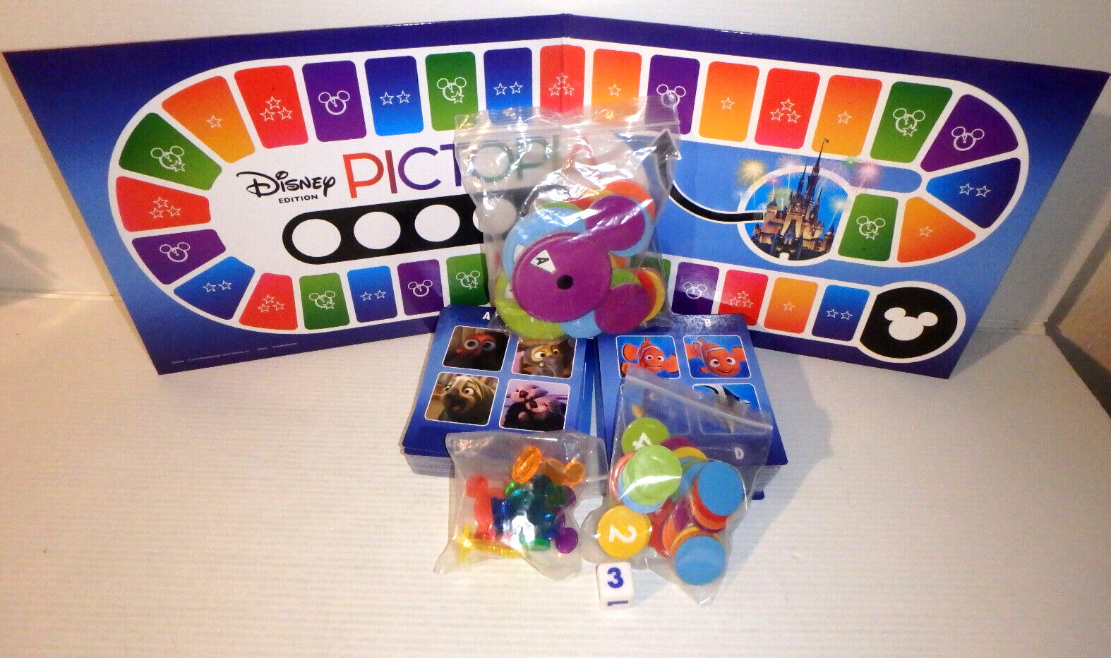 RAVENSBURGER Disney “PICTOPIA” The Ultimate Picture Trivia Family Game ~ LN!