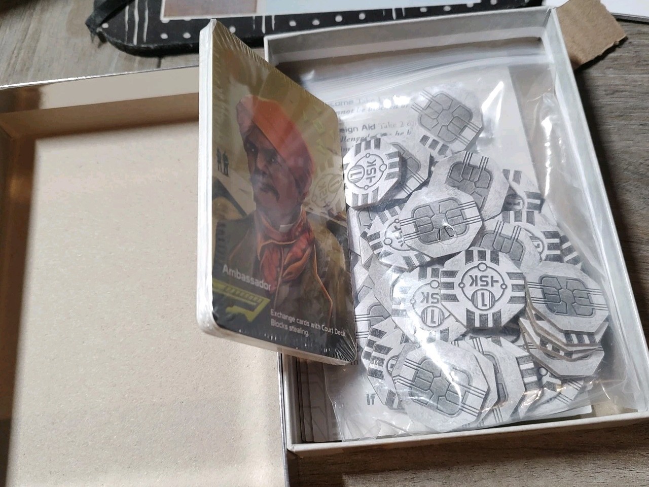 6 SMALL BOX BOARD GAMES CARD GAMES – LOT