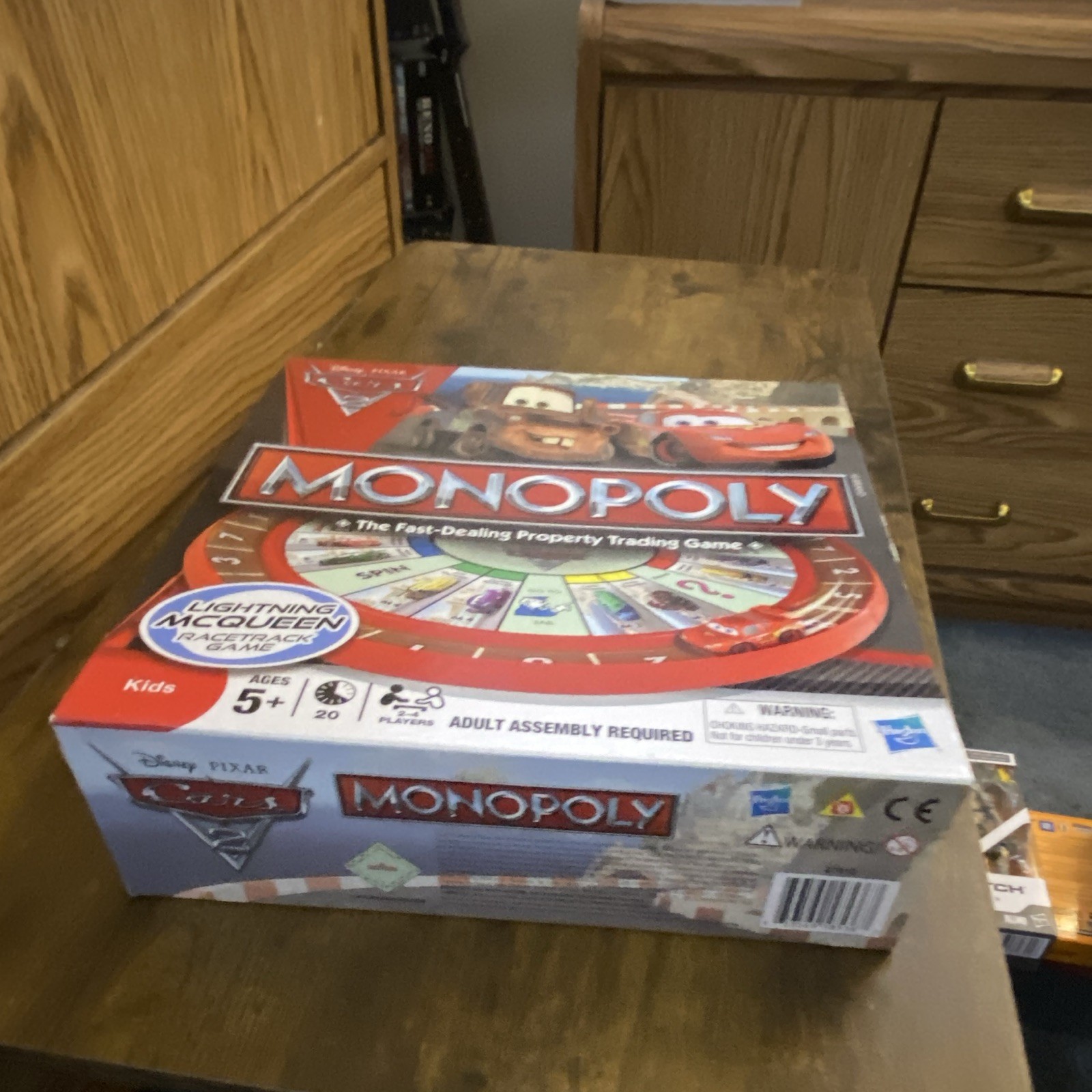 Hasbro Monopoly Disney Pixar Cars 2 Lightning McQueen Racetrack Game