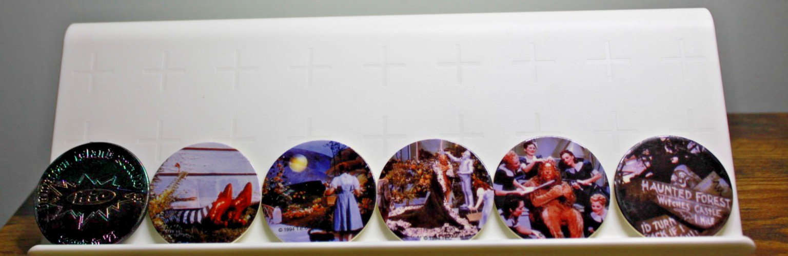 The Wizard of Oz (Lot of 2) Stack Paks, Pog Slammers, Milk Caps,Vintage, Used