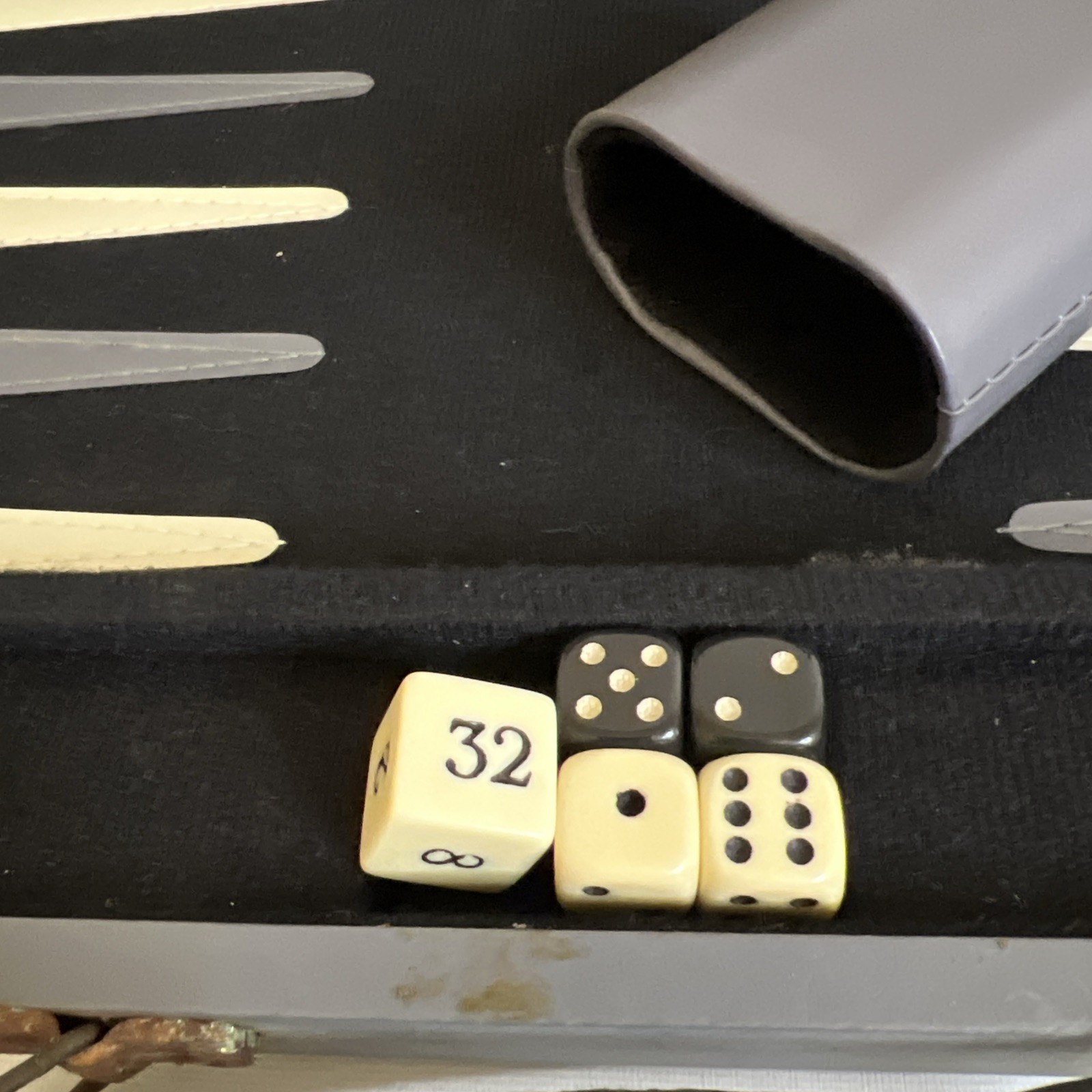 Vintage Backgammon Complete Set Gray Cream Points Black Felt Gray Faux Leather
