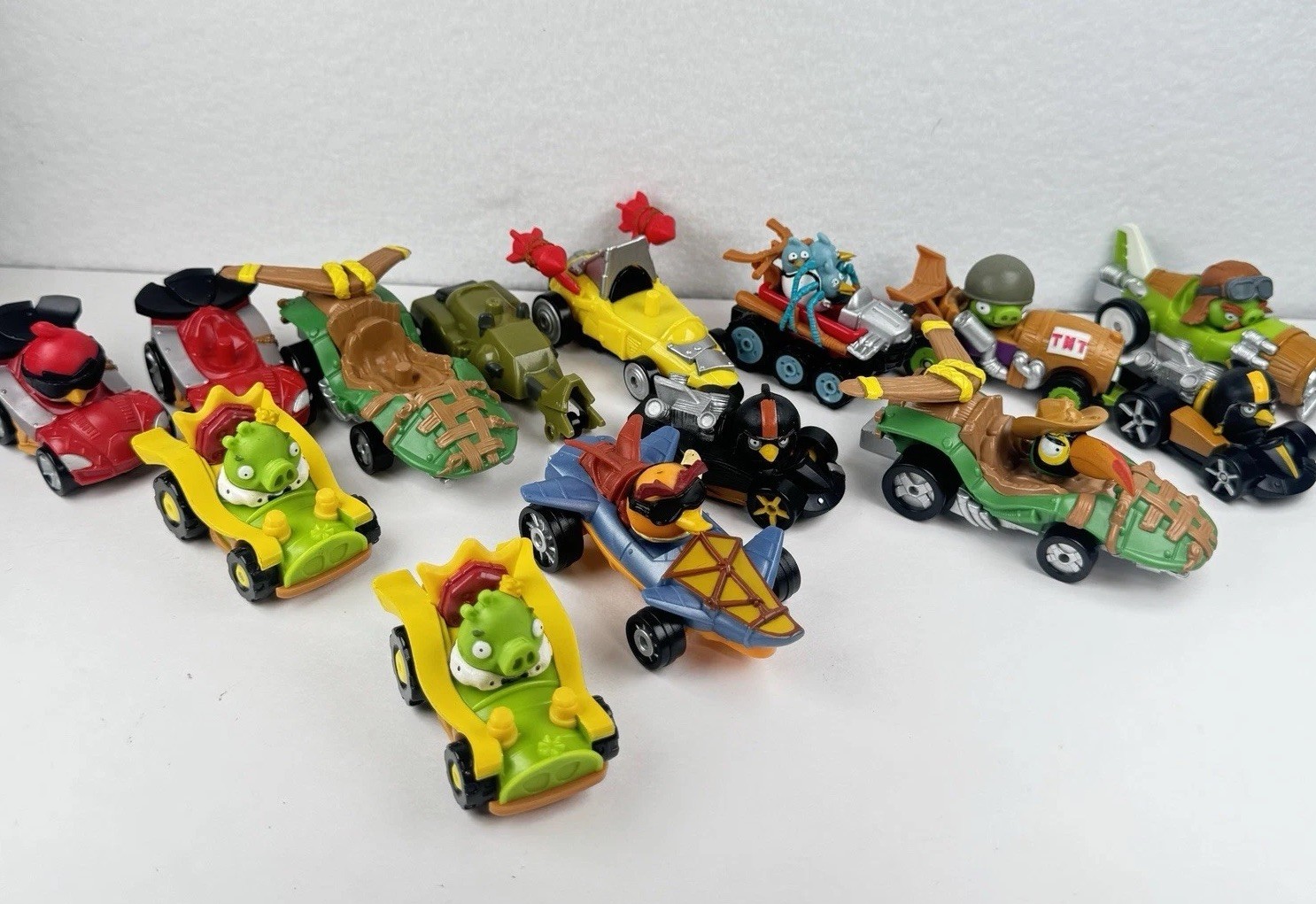 Angry Birds Go Jenga Lot 25+ Pieces Terence Bubbles Chuck + Kart Racer Accessory