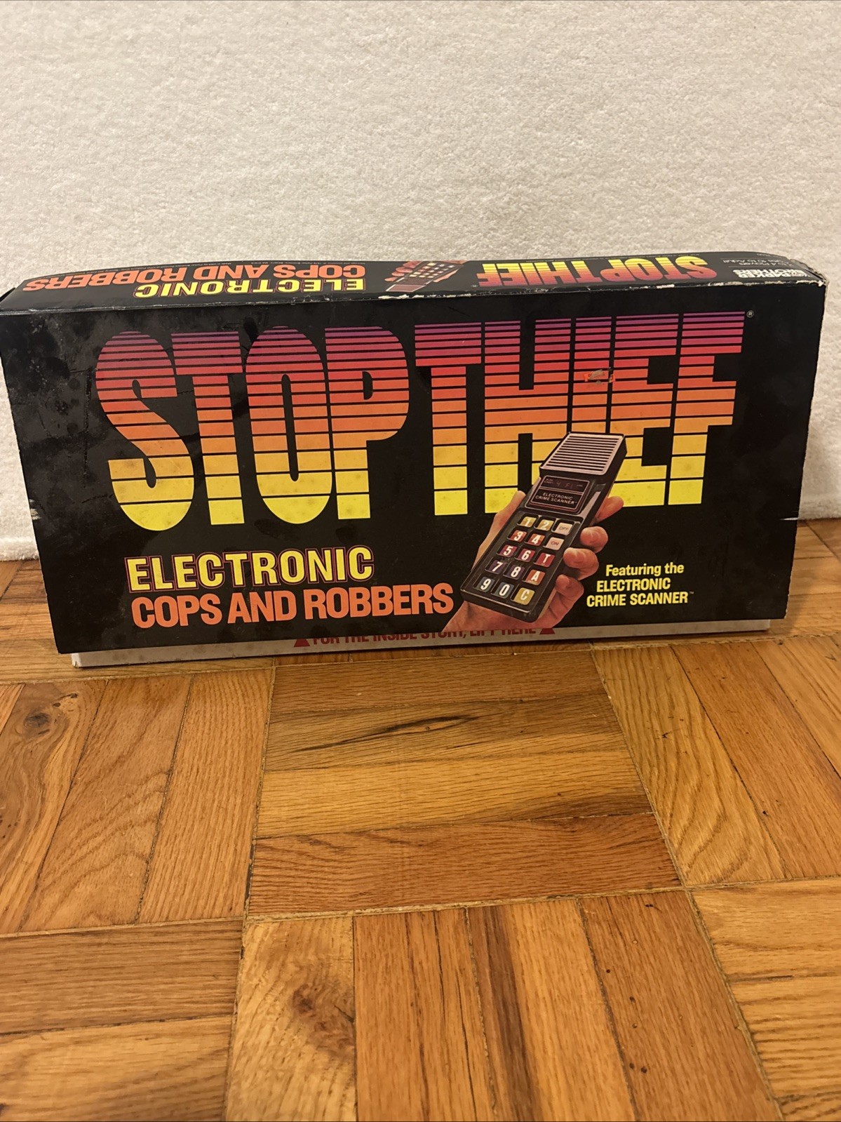 VTG 1979 Stop Thief Electronic Cops And Robbers Board Game 100% Complete WORKS!