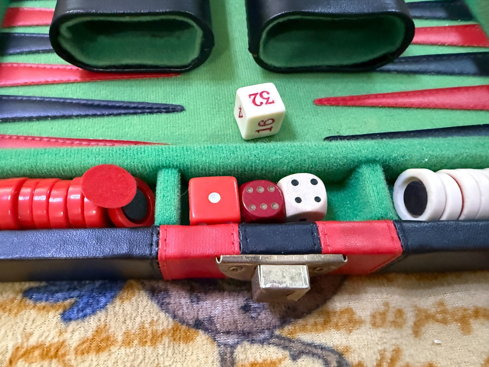 Reiss Vintage Travel Backgammon Board Game Black Red Green Leather Case