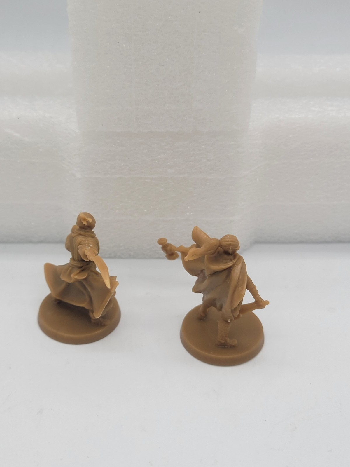 Massive Darkness Bards & Tinkerers – Bards Dylan & Thalia – NO CARDS see Pic