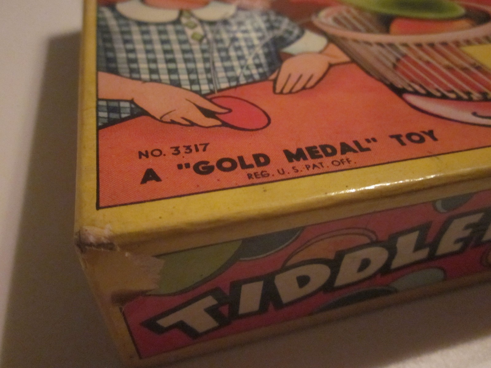 Vintage 1939 Transogram Tiddledy Winks Game w/Colorful Box model 3317 Gold Medal
