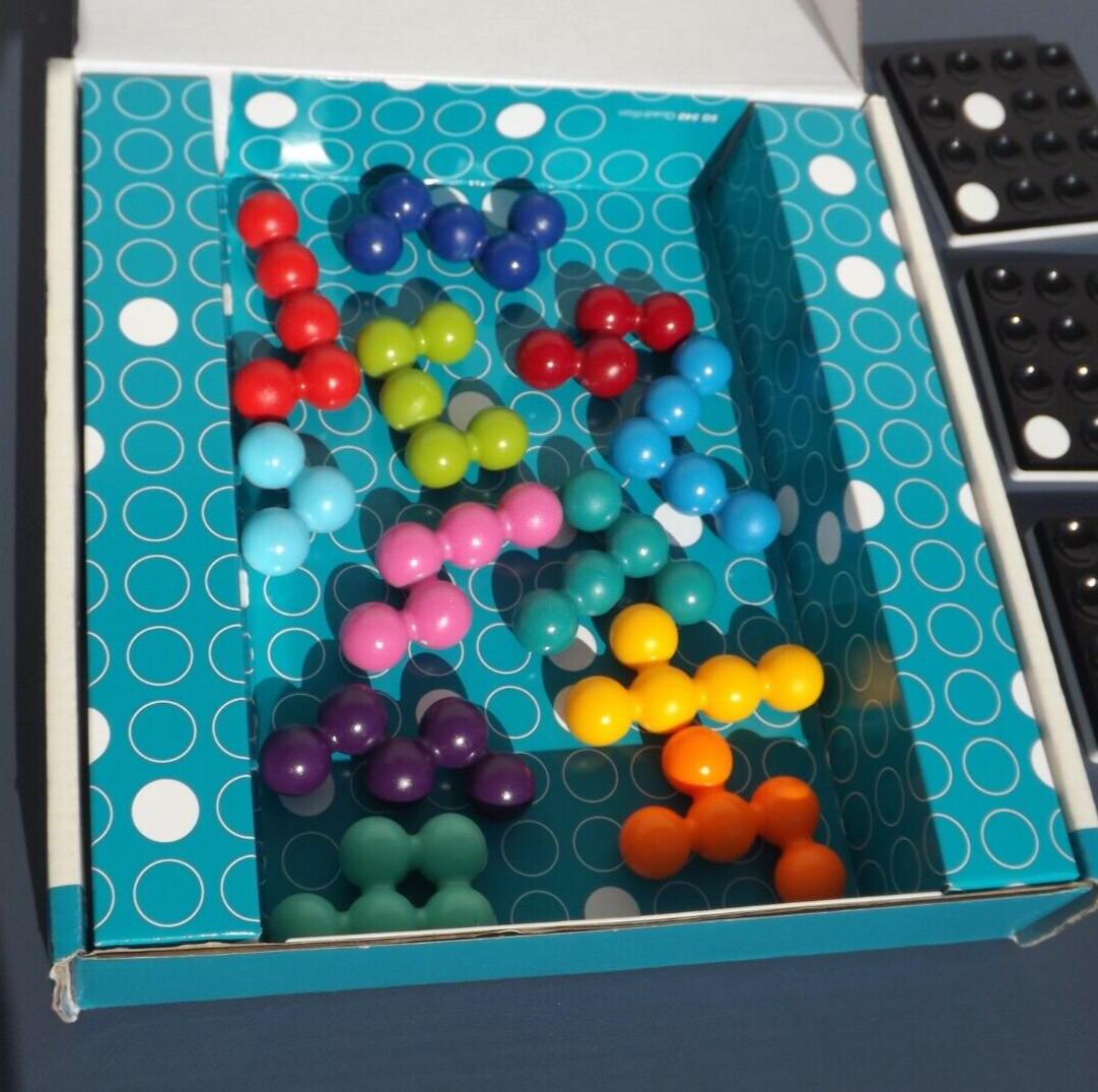 SMART GAMES QUADRILLION MAGNETIC GRIDS – 7 TO ADULT FOR 1 PLAYER PUZZLE GAME