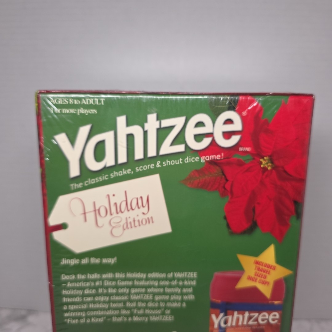 Yahtzee Holiday Edition Christmas Family Dice Game Hasbro USAopoly New Sealed