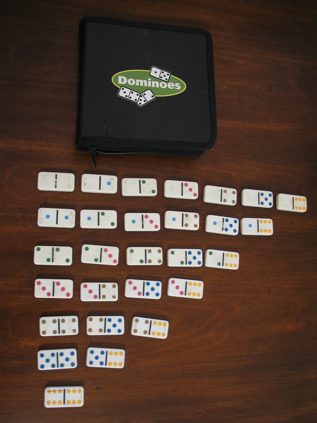 COMPLETE Dominoes 28 tiles in zippered storage case bag travel game toy