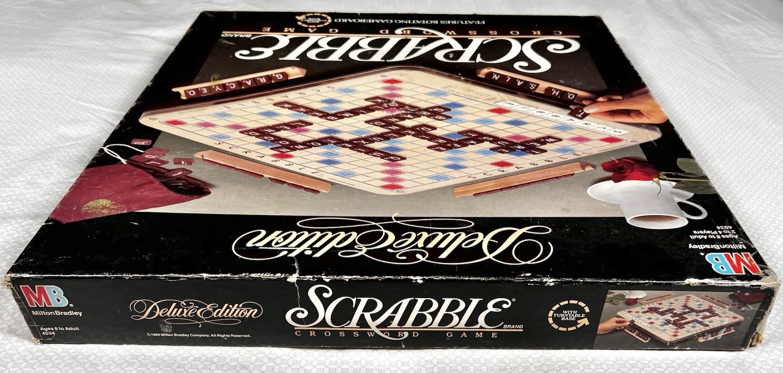 1989 Deluxe Scrabble Crossword Game Rotating Turntable Complete 100 Tiles MB