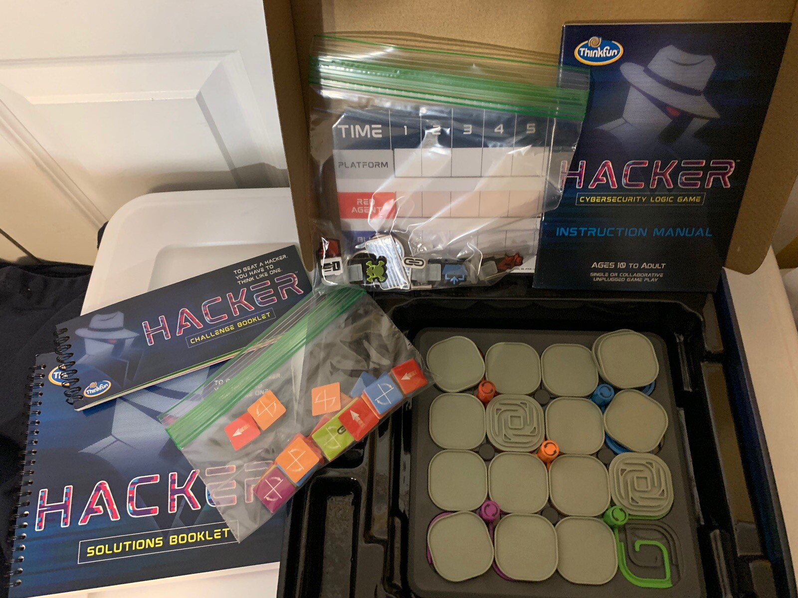 HACKER Cybersecurity Logic Game Thinkfun