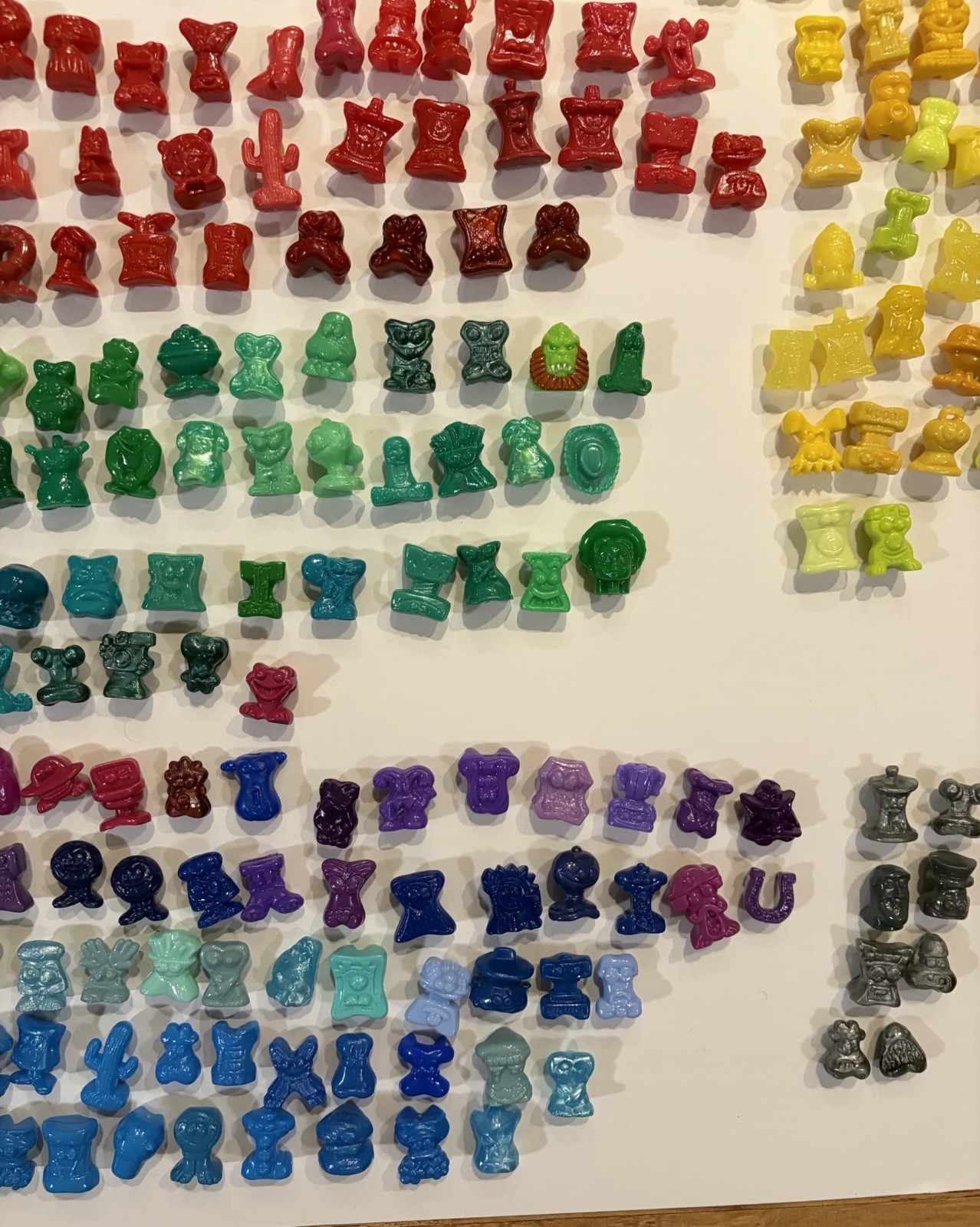 450 Piece Lot – GoGoS CRAZY BONES – Eggy, Aliens, Glitter, Jaws, Clear, Etc