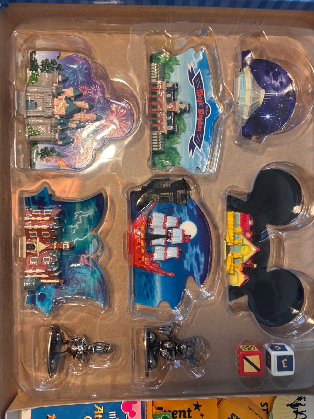 Disney Magic Kingdom NEW 3D Land Board Game Parker Brothers 2004 Complete