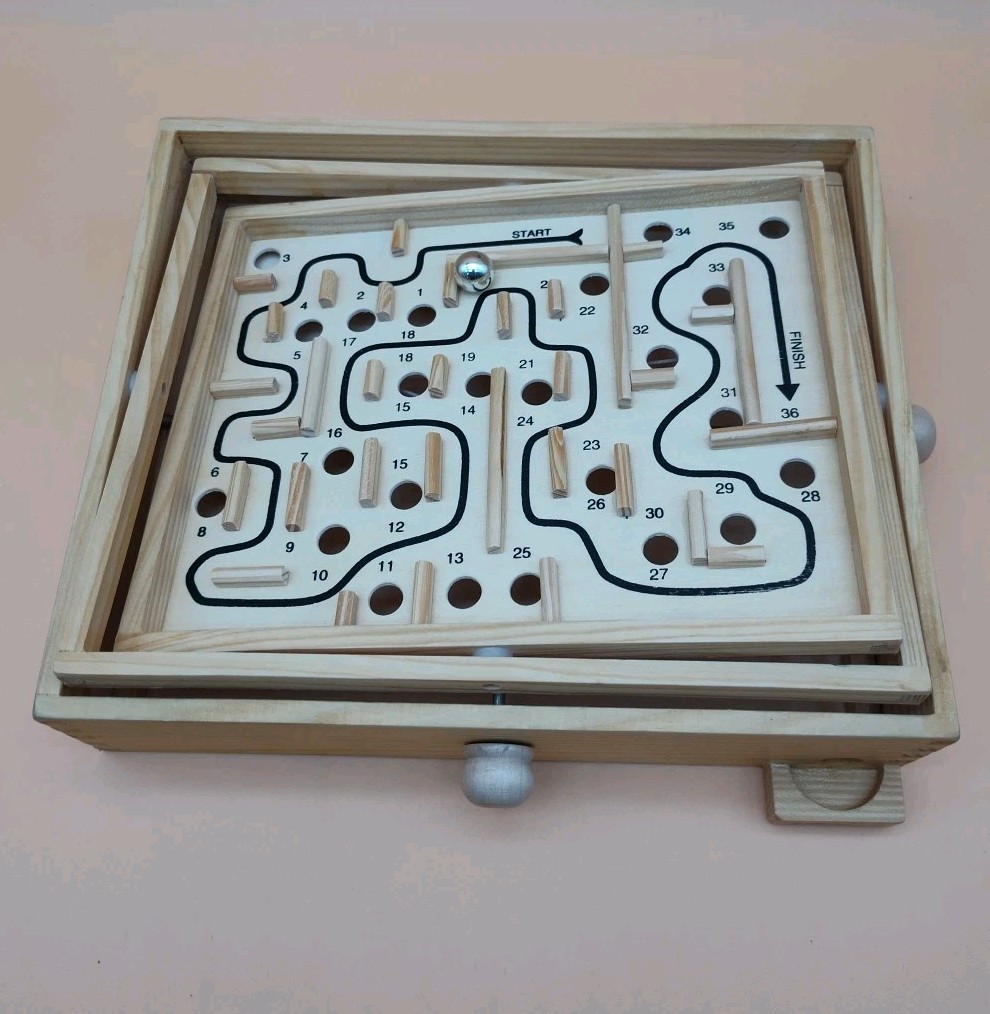 VTG Labyrinth Marble Maze Solitaire Classic Game Of Skill Solid Wood Cardinal