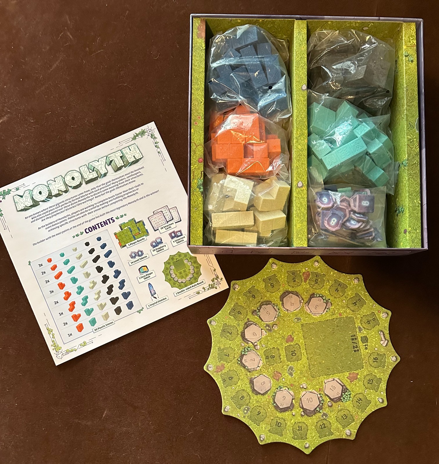Monolyth – Abstract Strategy Board Game by CMON – NM – Never played
