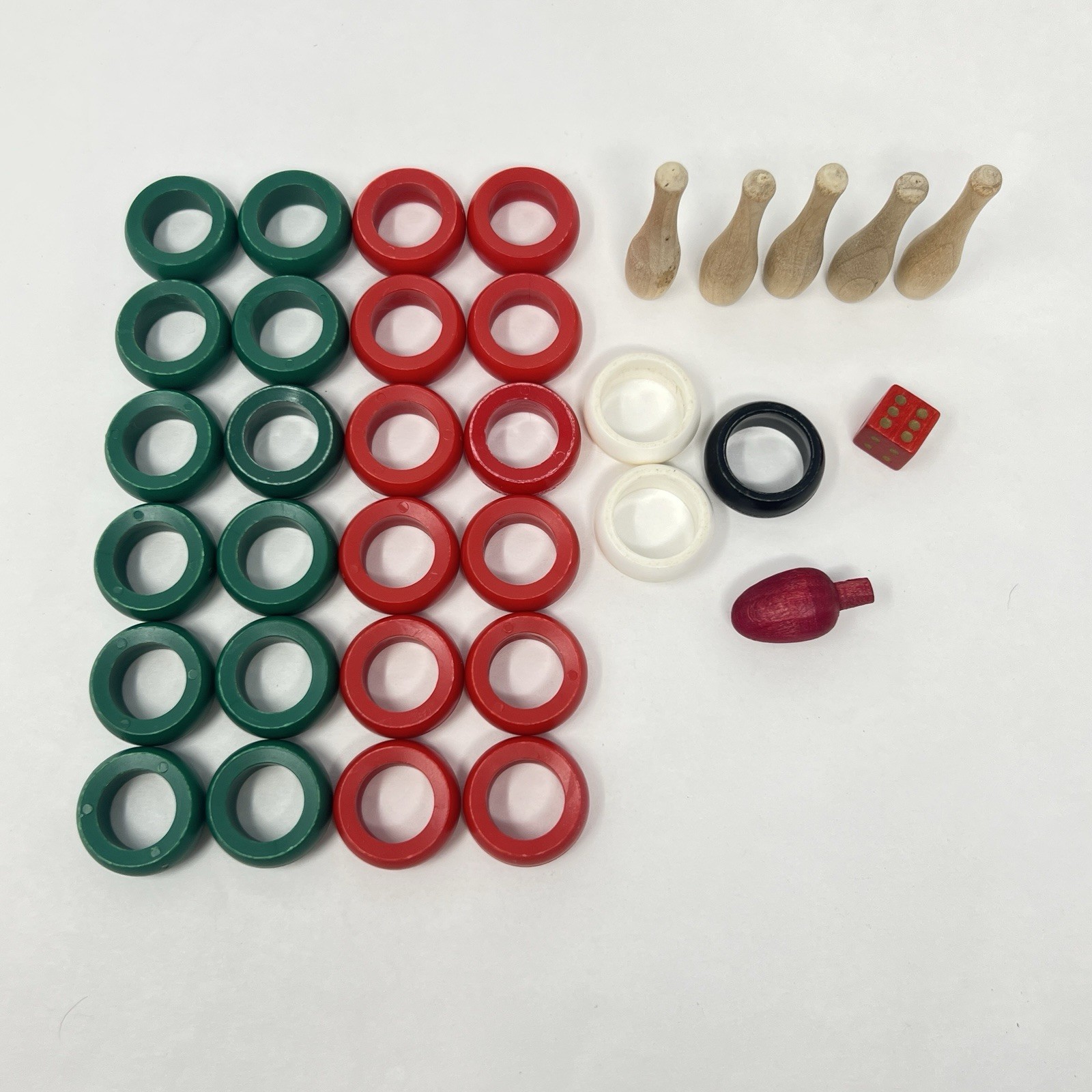 Vintage Carrom Carom Board Game Replacement Game Pieces Lot Of 34