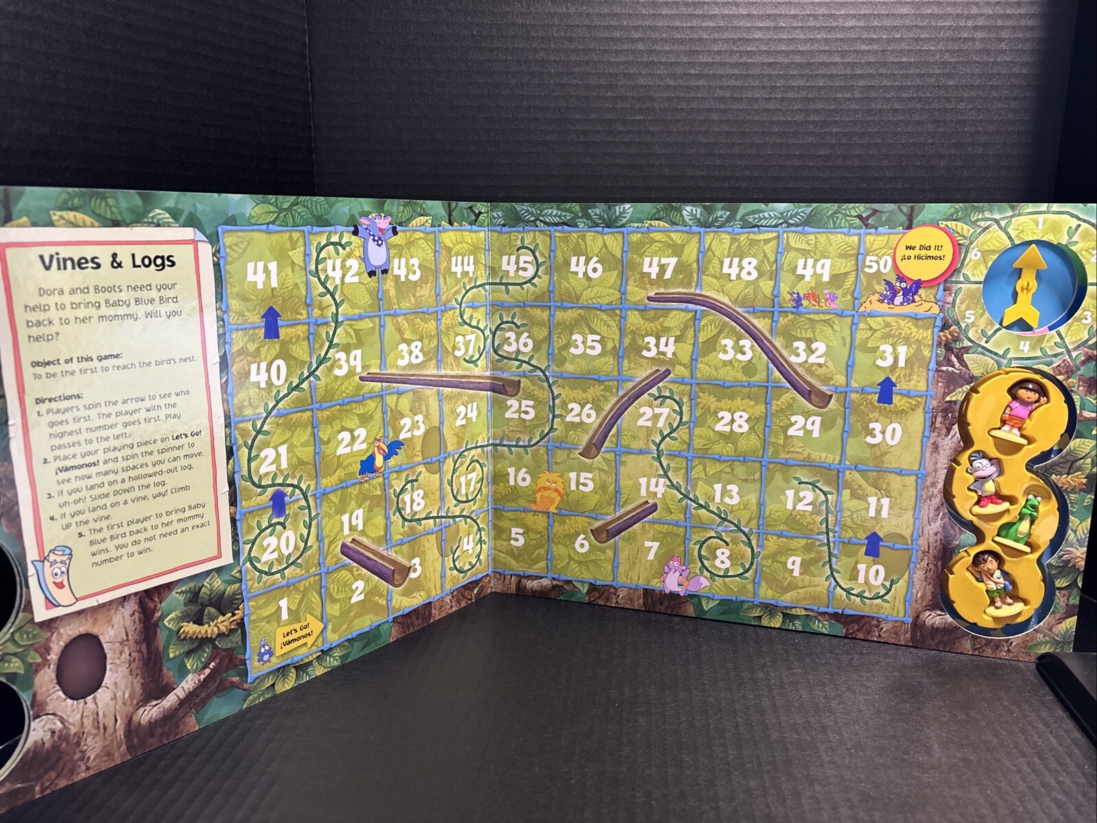 NICK JR. DORA THE EXPLORER ADVENTURE GAME BOOK-5 GAMES & 4 FIGURES-COPYRIGHT2004