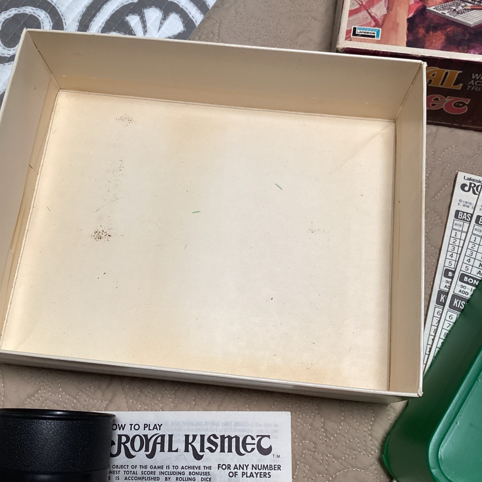 Royal Kismet Poker Dice Game Complete w Clean Score Pads Lakeside 1974