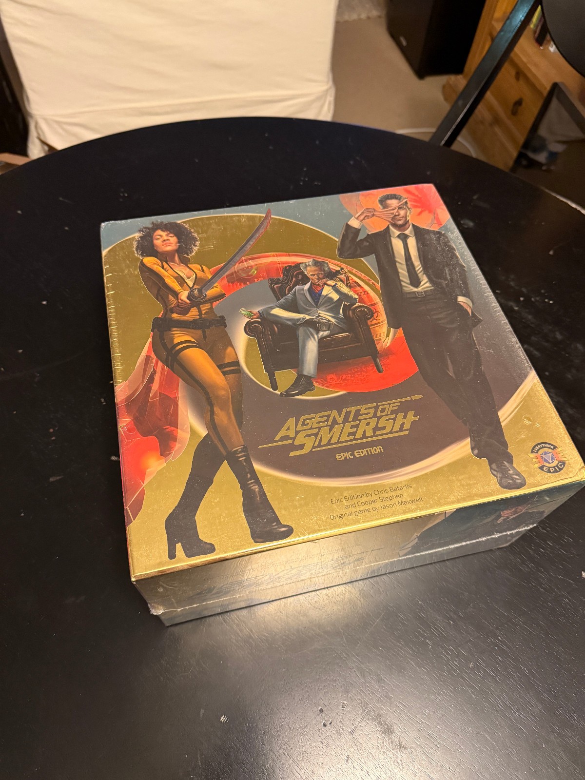 Everything Epic Board Game Agents of SMERSH – Epic Kickstarter Box NIS