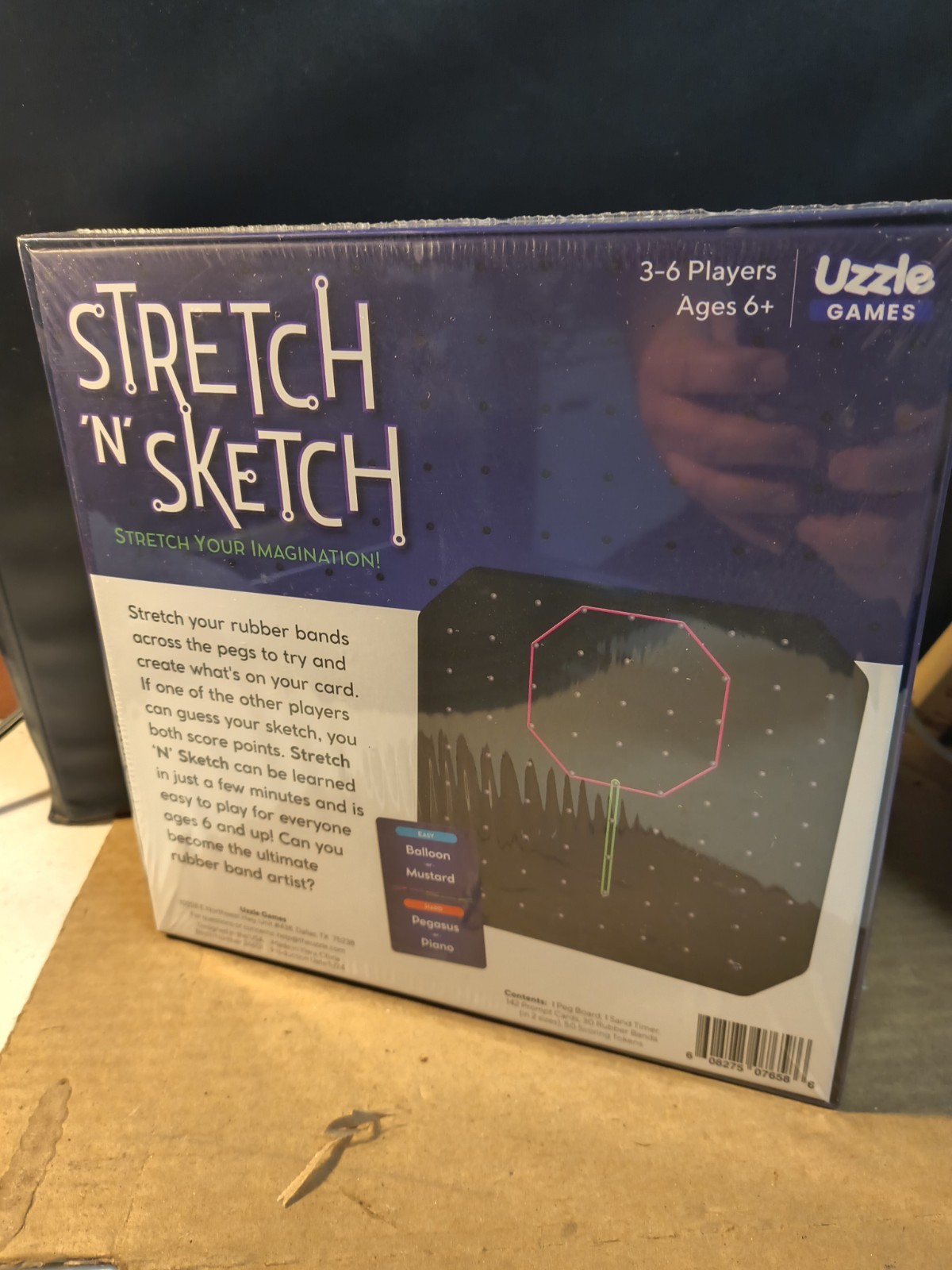 NEW Uzzle Stretch N Sketch Creative Rubber Band Board Game 142 Challenges