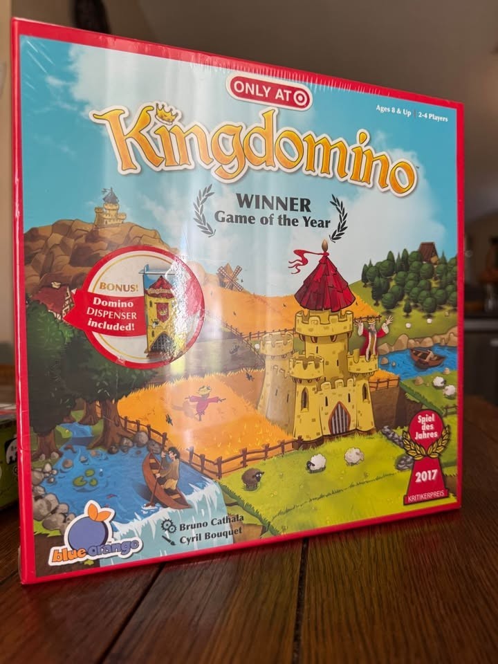 [NIS] Blue Orange Games Kingdomino Board Game + Box of Extra Pieces + Content