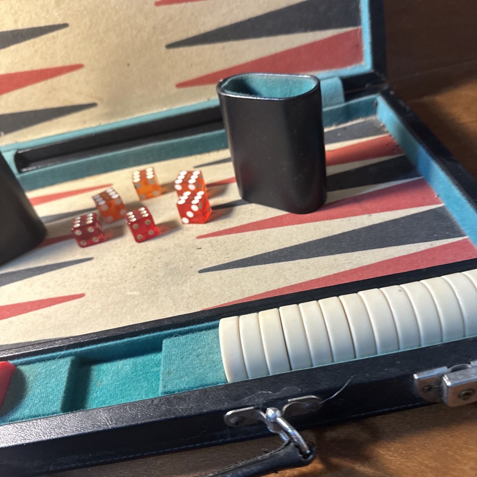 VTG Backgammon Board Game Set Faux Leather Brown Tan/black-red Stripes 18X12”