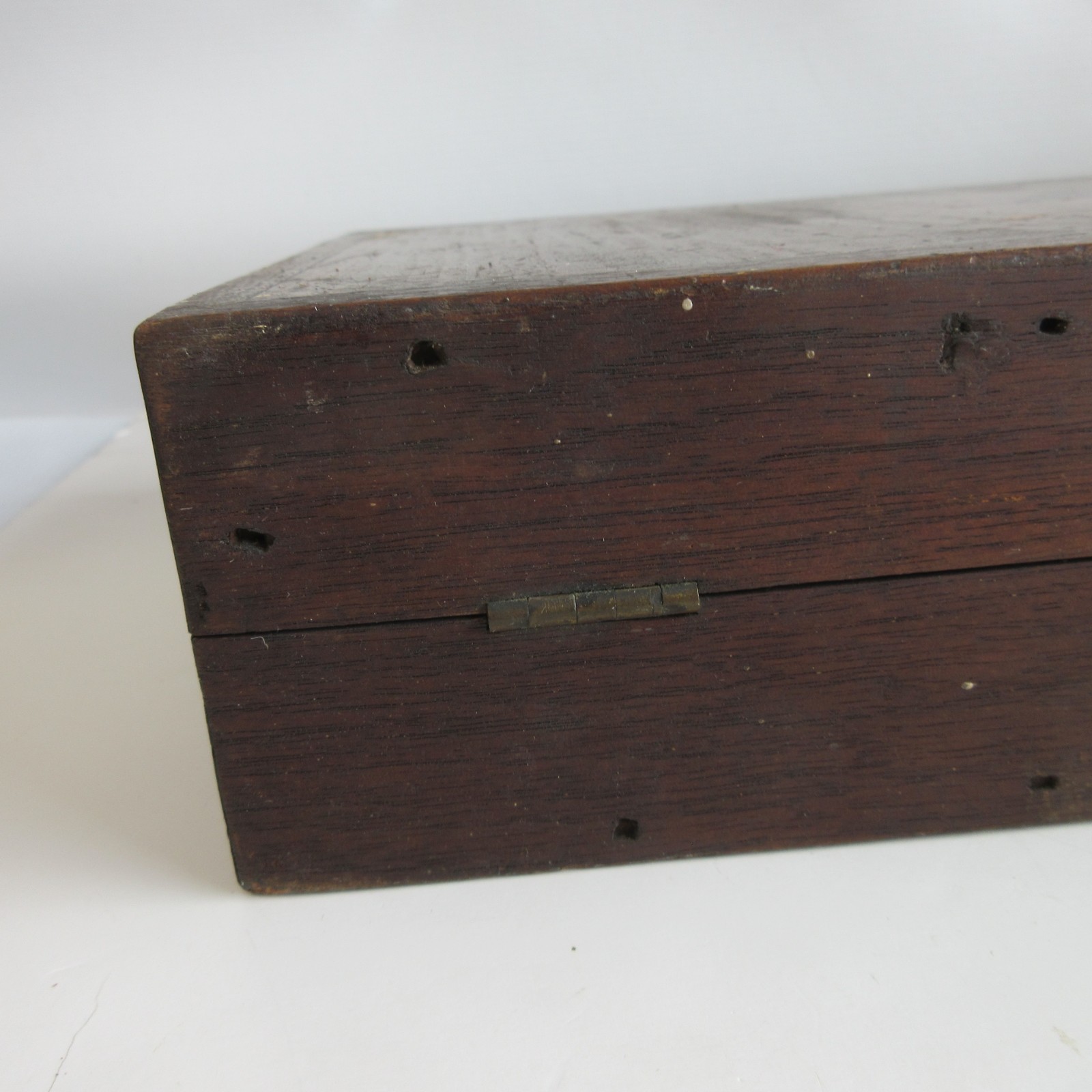 ANTIQUE WOODEN BACKGAMMON SET early wood bone dice?