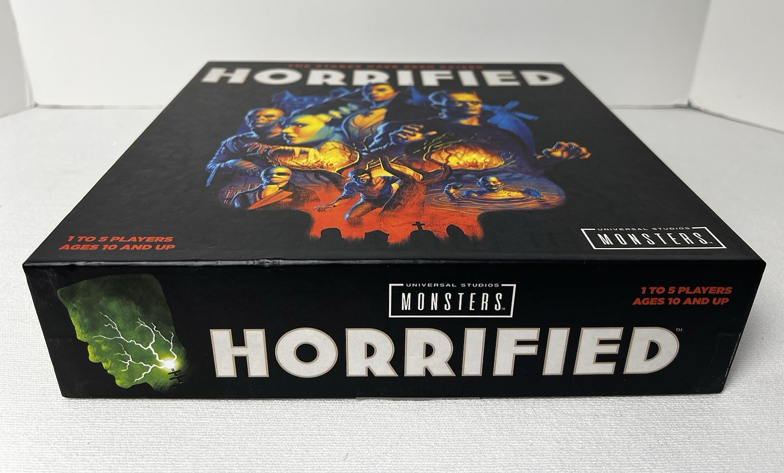 HORRIFIED: Universal Studios Monsters, co-op game, 2019 Ravensburger, COMPLETE