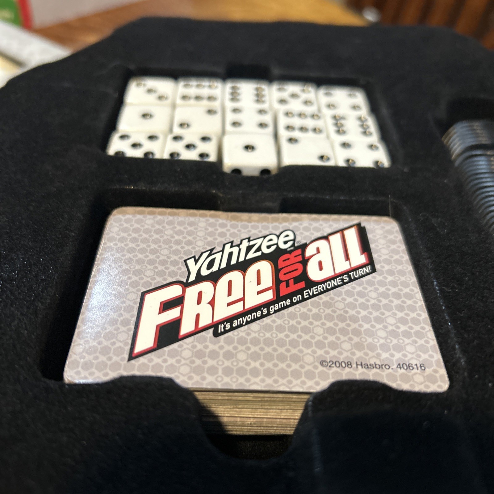 Yahtzee Free For All Board Game – Parker Brothers Age 8+ – 2 to 6 players