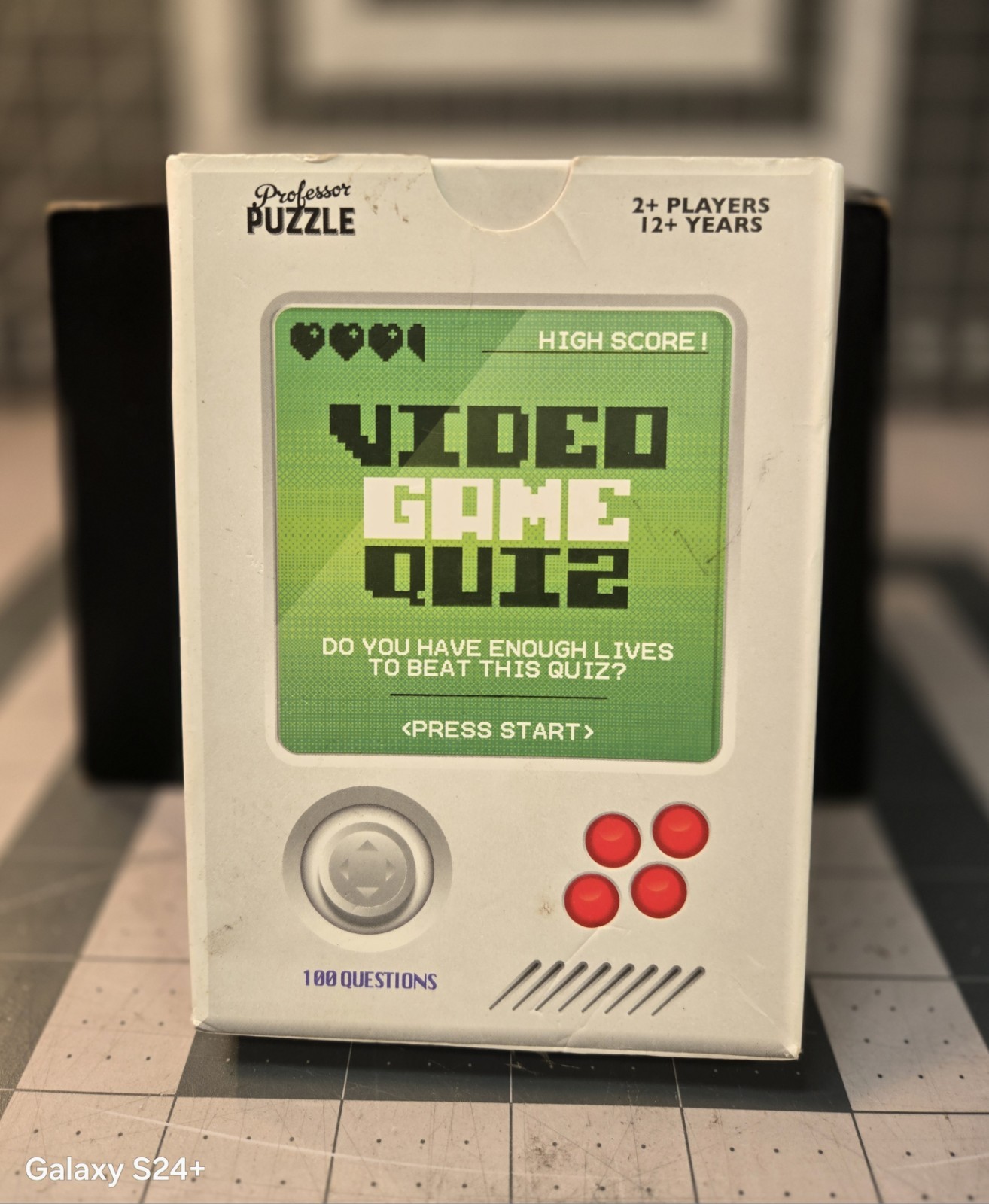 NEW Video Game Quiz Professor Puzzle Quiz Game 100 Questions Sealed