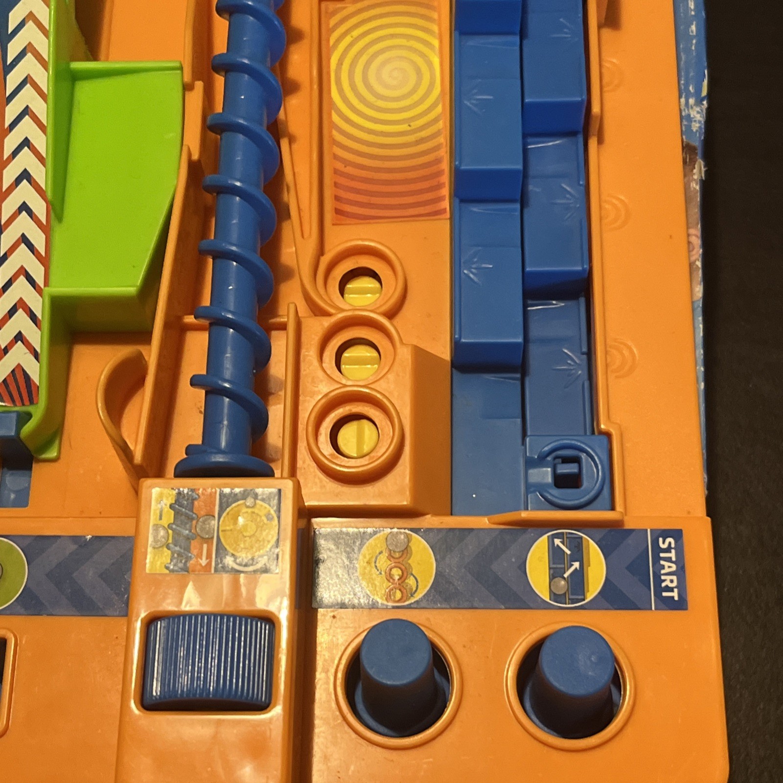 TOMY Screwball Scramble 2 Brainteasers Ages 5-up